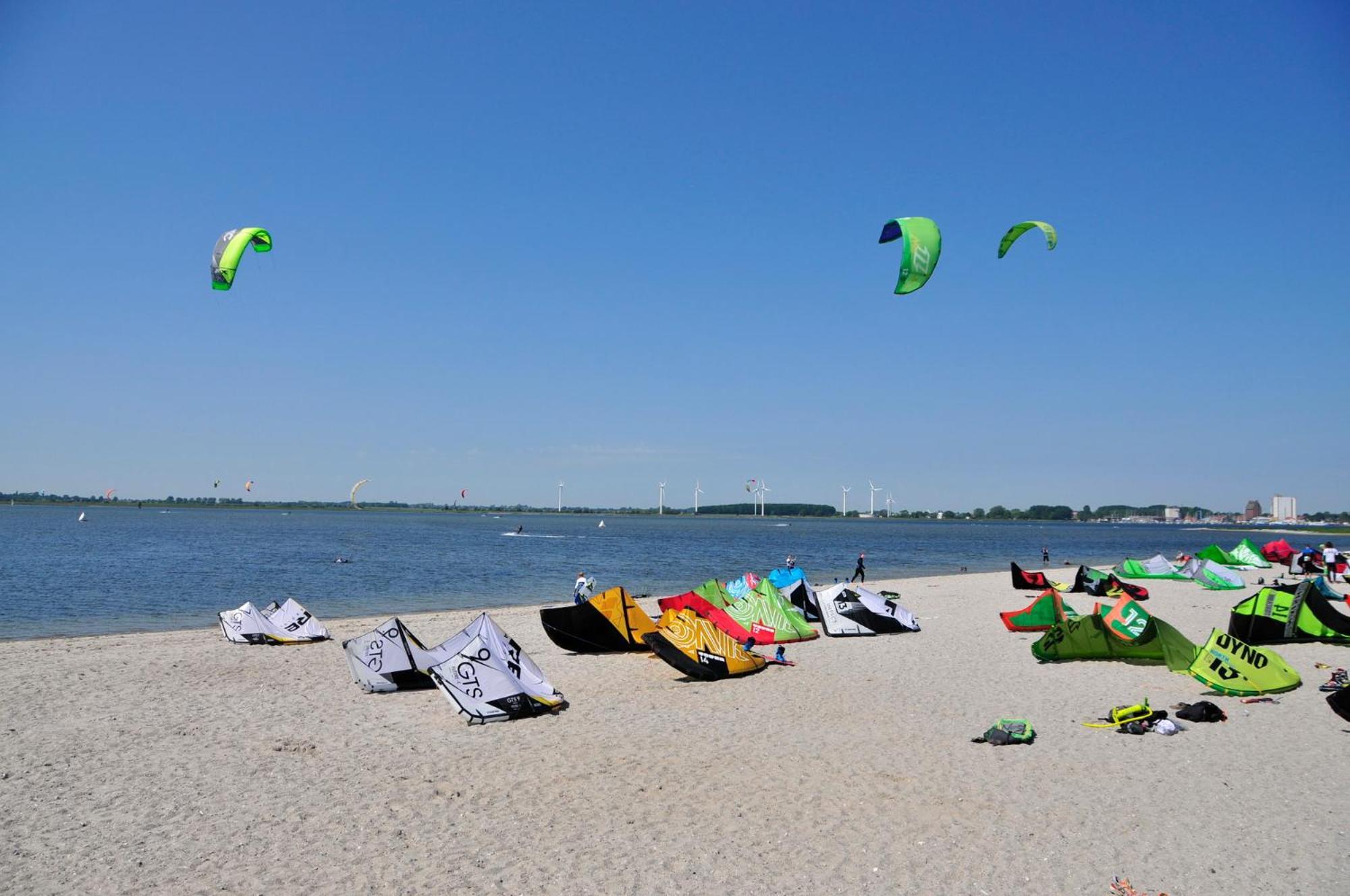 Golf 'N Wave Aktivresort Фемарн Экстерьер фото