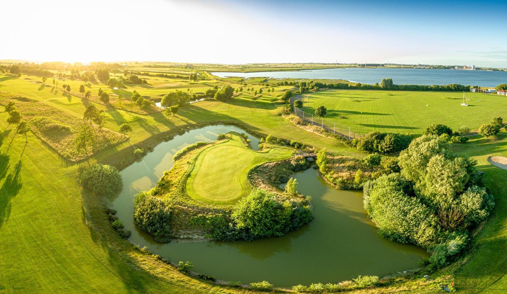Golf 'N Wave Aktivresort Фемарн Экстерьер фото