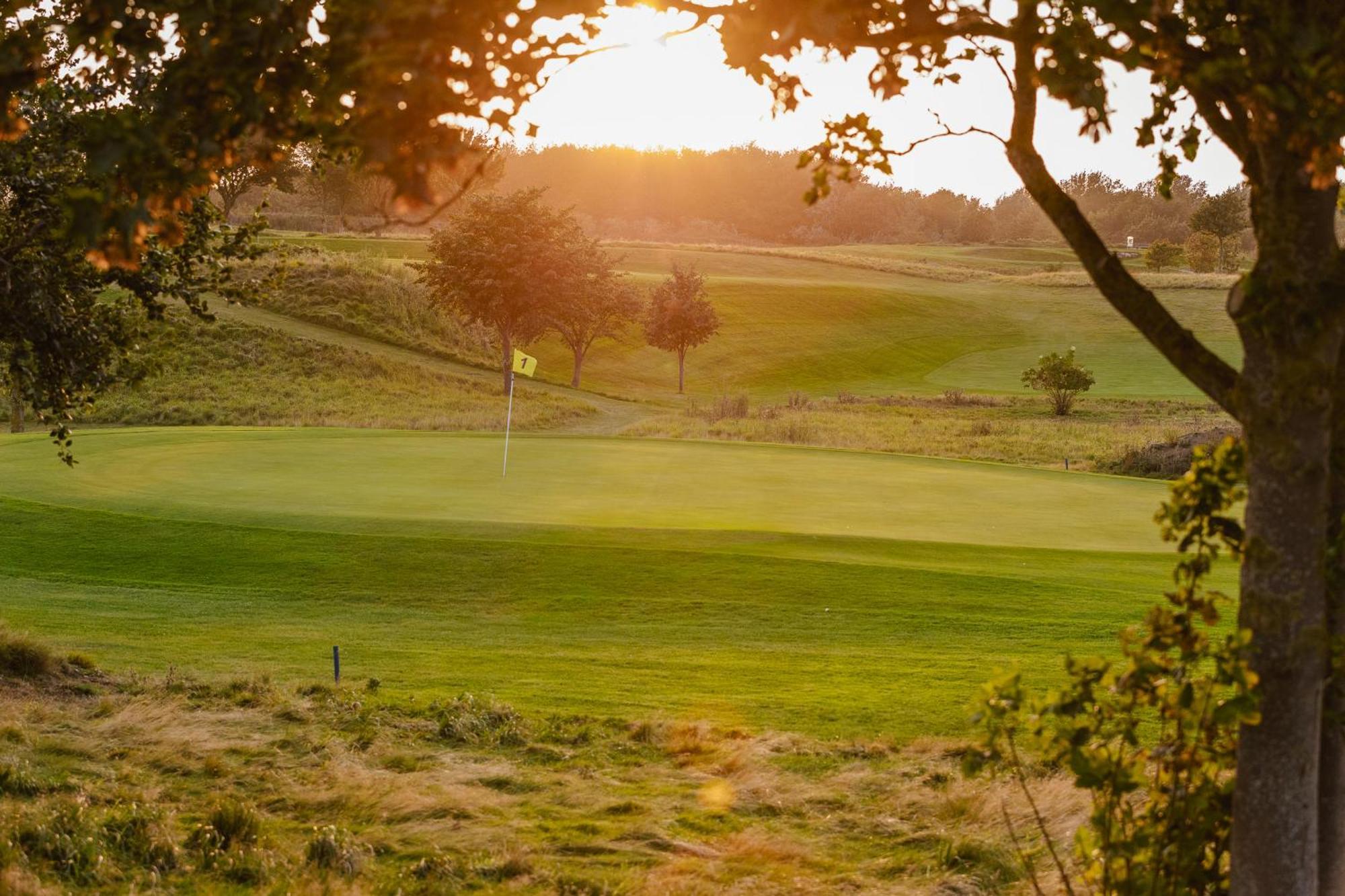 Golf 'N Wave Aktivresort Фемарн Экстерьер фото